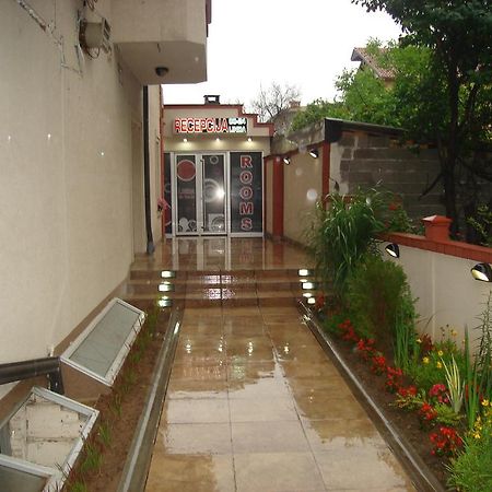 Linda Bed And Breakfast Ni Eksteriør billede